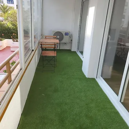 Superbe Apartement En Avec Piscine * Roses